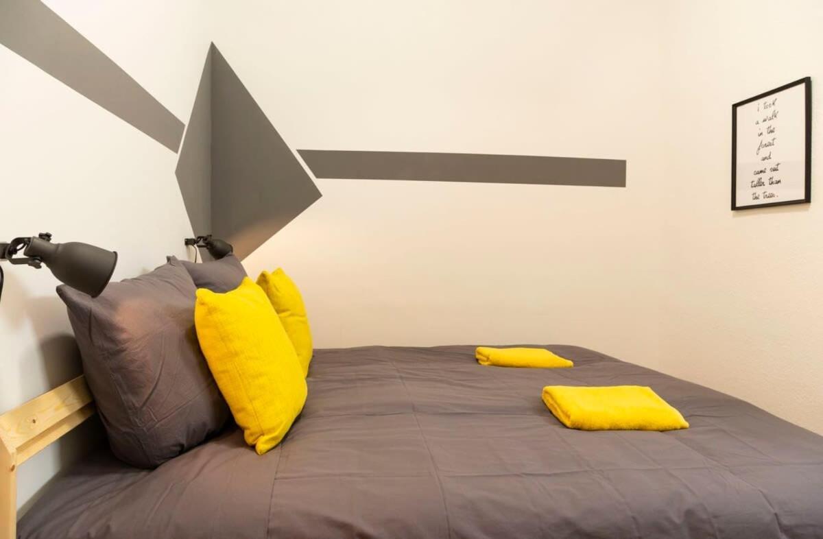 Modern 2 Bedroom Apartment In Berlin Schoeneberg Exteriör bild